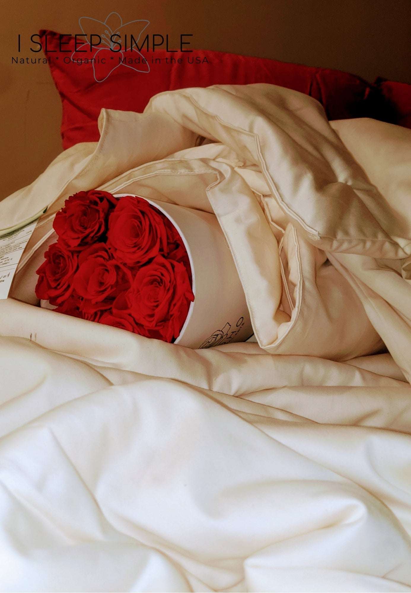 Luxurious organic cotton duvet on a bed, featuring eco-friendly, breathable fabric for all-season comfort.