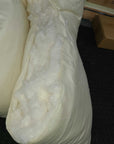 Organic Cotton Batting - GOTS CertifiedEach Organic cotton fluffy batting sheet is about 2" thick and is sold by the pound. The size of 1 lb. of cotton is approximately 35"x58"x2" and can come as big as 7DIYOrganic Cotton Batting - GOTS Certified