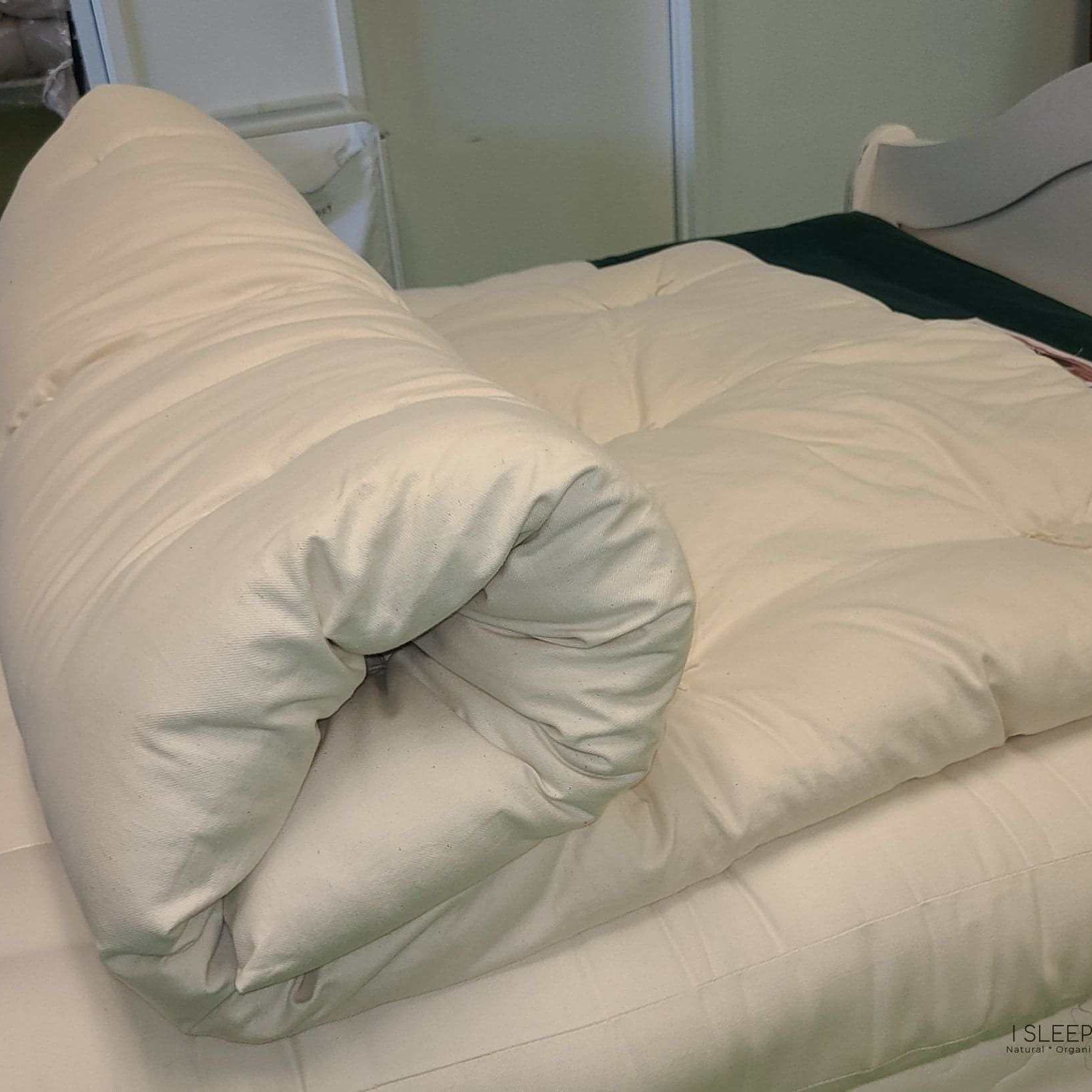 Wool Mattress TopperPeople ask, why are your wool products so much more expensive than other companies? The answer is simple, we use only pure New Zealand sheep wool batting and never uTopperWool Mattress Topper